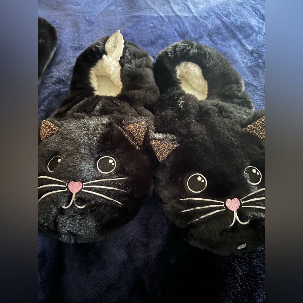 Black Cat Plush Slippers with Pink Heart Nose 7-9